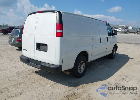 2021 Chevrolet Express Cargo Rwd 2500 Regular Wheelbase Wt из США, поврежденный, VIN 1GCWGAF71M1162770